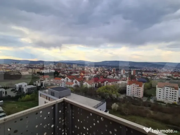 Apartament 3 camere, modern, parcare, zona Calea Turzii