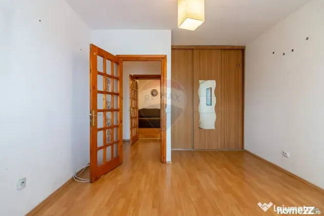 Apartament 2 camere decomandat de vânzare – Calea Moș...
