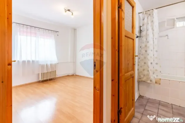 Apartament 2 camere decomandat de vânzare – Calea Moș...
