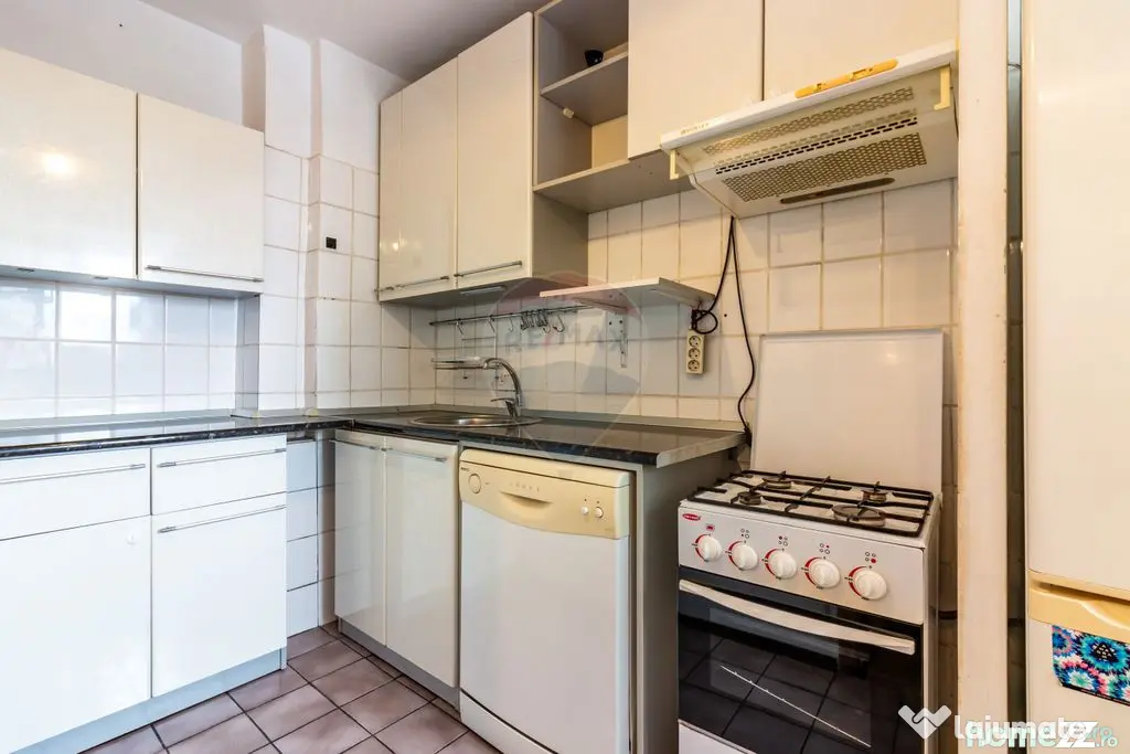 Apartament 2 camere decomandat de vânzare – Calea Moș...