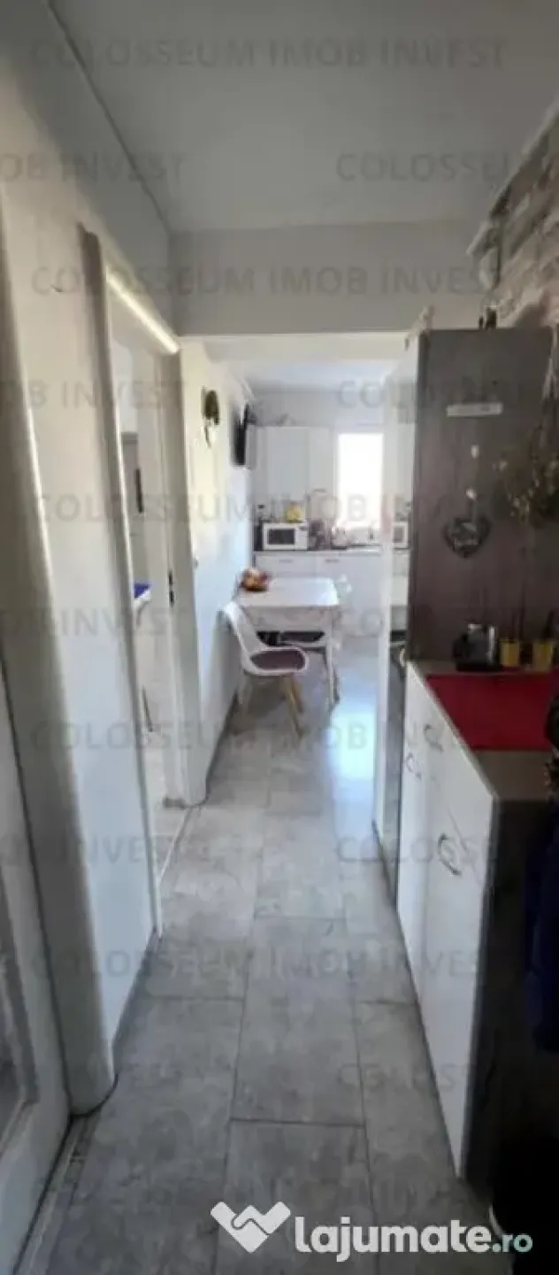 Apartament 3 camere, semidecomandat - zona Astra