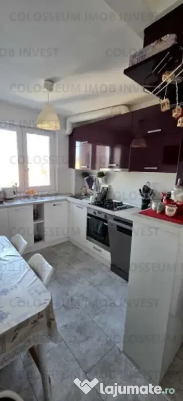 Apartament 3 camere, semidecomandat - zona Astra
