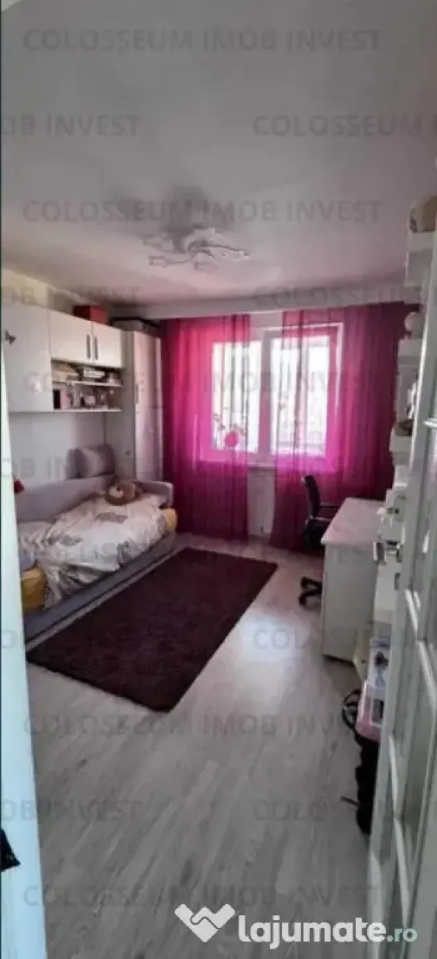 Apartament 3 camere, semidecomandat - zona Astra