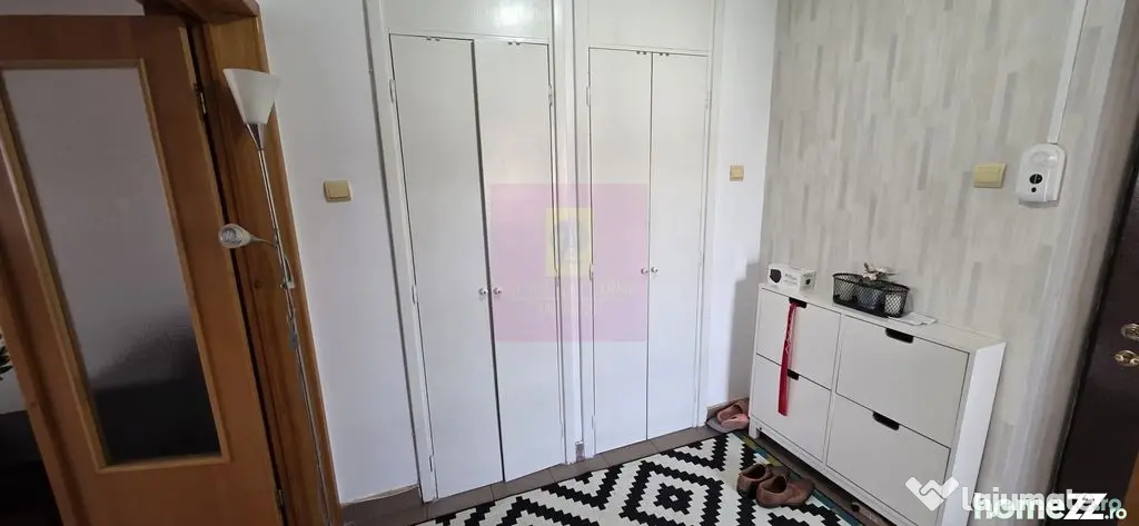 Apartamnet cu 2 cmere de vanzare in Campina