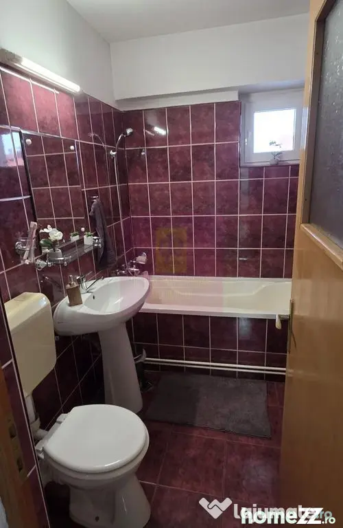 Apartamnet cu 2 cmere de vanzare in Campina