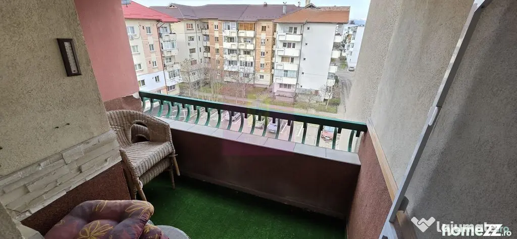 Apartamnet cu 2 cmere de vanzare in Campina