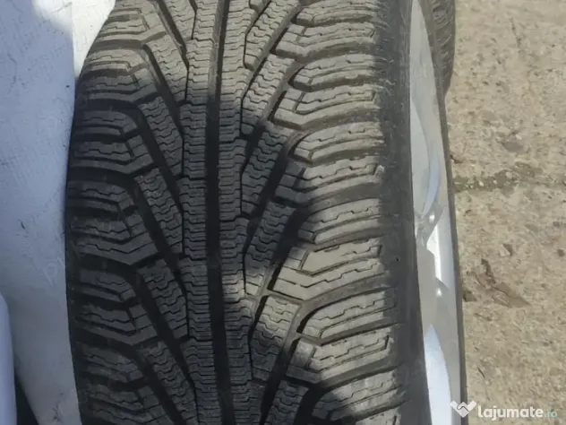 JANTE OE Mercedes Benz E R17 + Cauciucuri IARNA Uniroyal 235/45/17