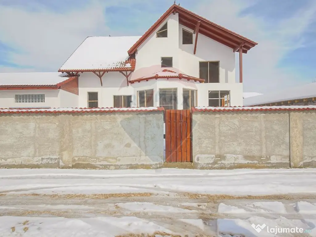 COMISION 0%| Casă individuală | 2 garaje | 192 mp utili...