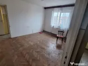 Apartament 2 camere Florilor ,fara imbunatatiri 64000 Euro 