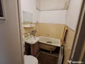 Apartament 2 camere Florilor ,fara imbunatatiri 64000 Euro 