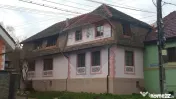 Reședință cu farmec aparte în inima Cisnădioarei 