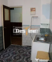 Apartament 3 camere decomandat de 61 mp 2 băi la parter car 