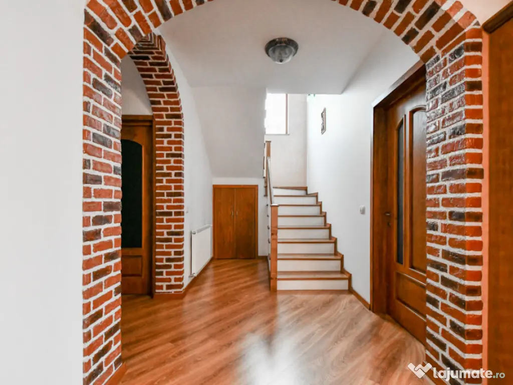 Vila independenta energetic cu teren 427mp pe colt COMISION