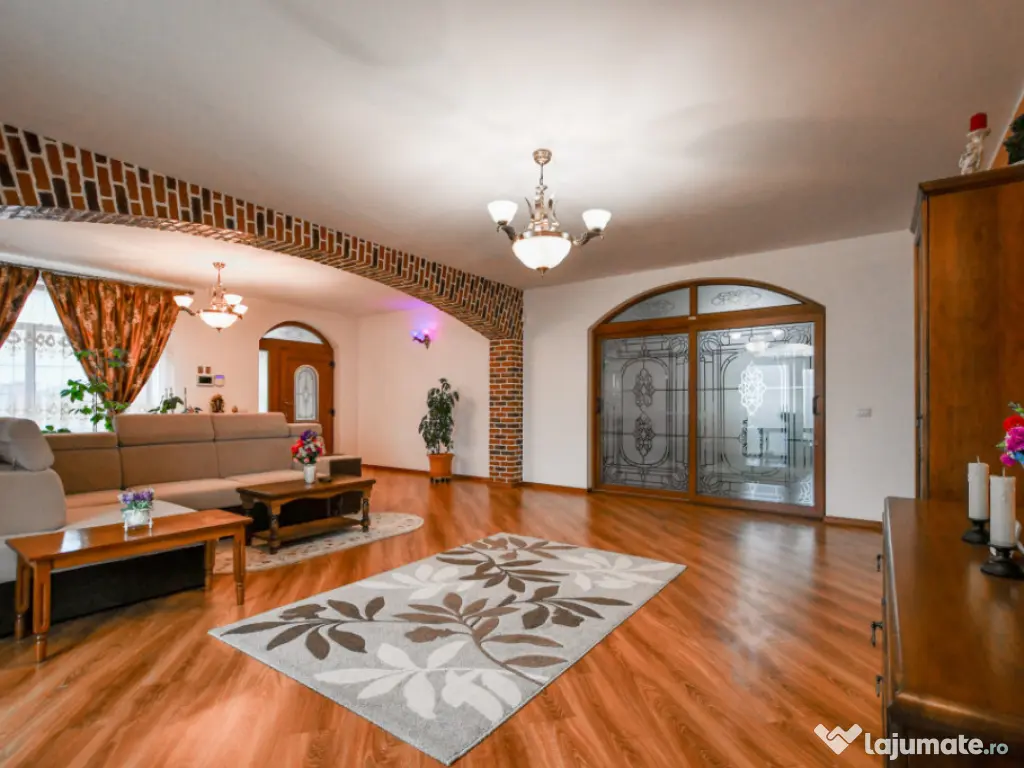 Vila independenta energetic cu teren 427mp pe colt COMISION