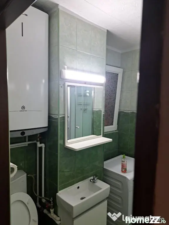 Apartament decomandat 2 camere la metrou Eroii Revolutiei - Bucuresti (Bucuresti-Ilfov)