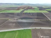 Teren extravilan potențial industrial | 10.000 mp | Feld... 