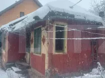 Casă tradițională cu teren generos – Covasna Voinesti