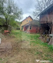 Casă tradițională cu teren generos – Covasna Voinesti