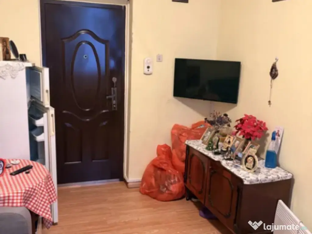 Doua camere de camin cu baie separata - zona Rulmentul