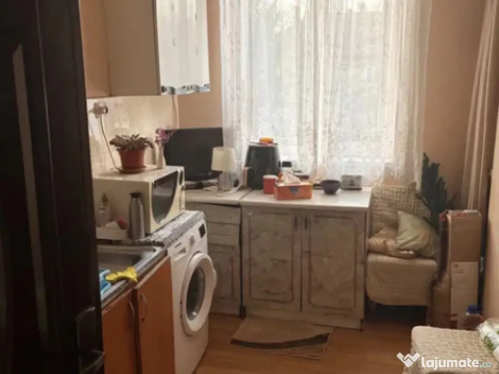 Doua camere de camin cu baie separata - zona Rulmentul