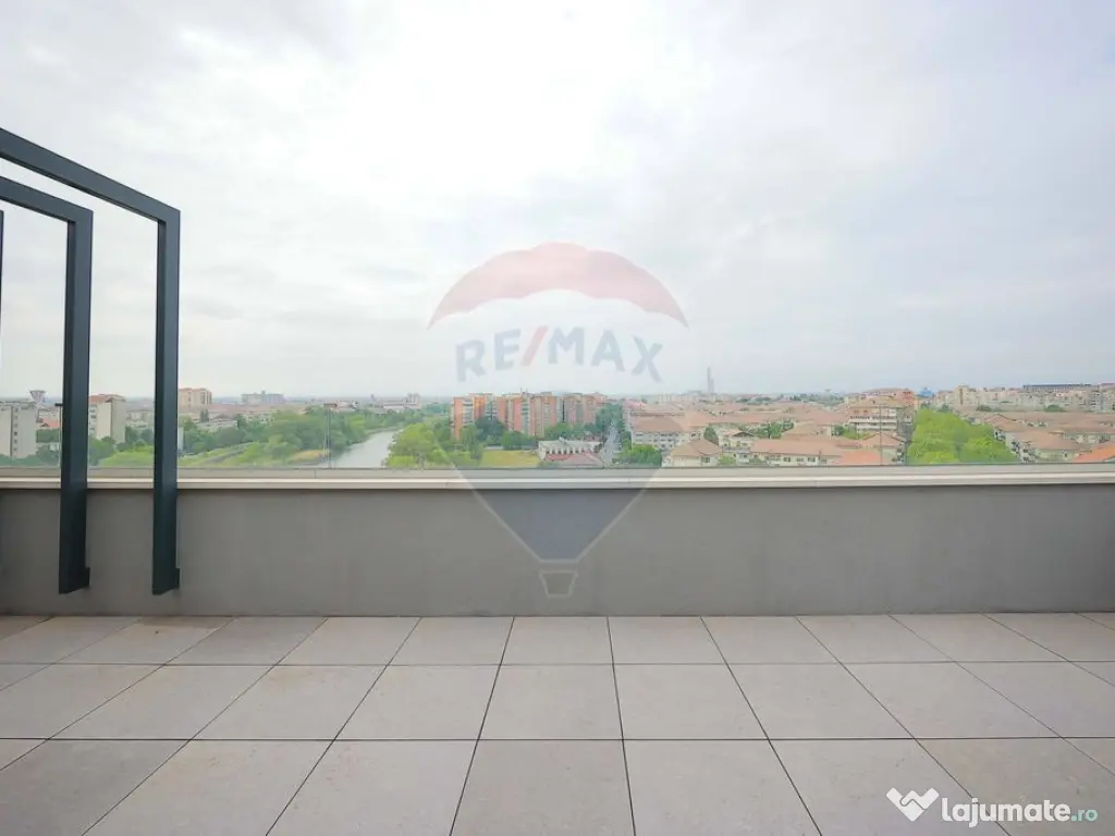 Apartament/Penthouse de Închiriat cu 3 Dormitoare și Te...