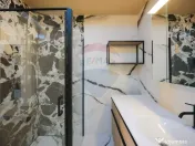 Apartament/Penthouse de Închiriat cu 3 Dormitoare și Te... 