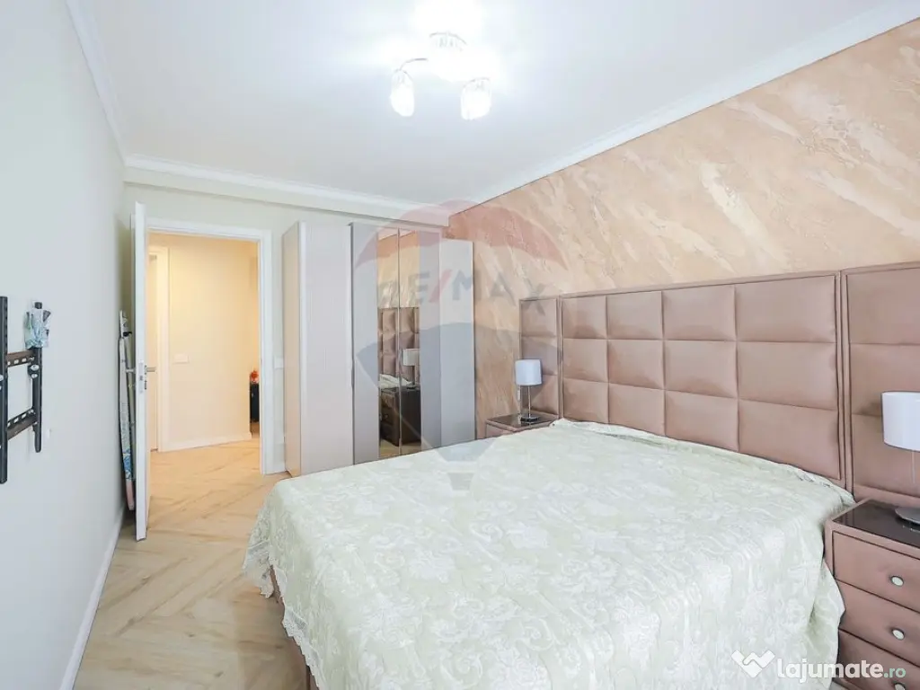 Apartament/Penthouse de Închiriat cu 3 Dormitoare și Te...