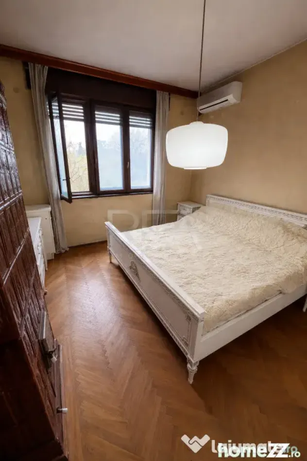 3 camere Piața Victoriei decomandat,garaj,et. 2,1968,metrou