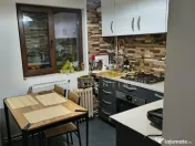 3 CAMERE DECOMANDAT ETAJ 1 – 450M METROU APARATORII PAT... 