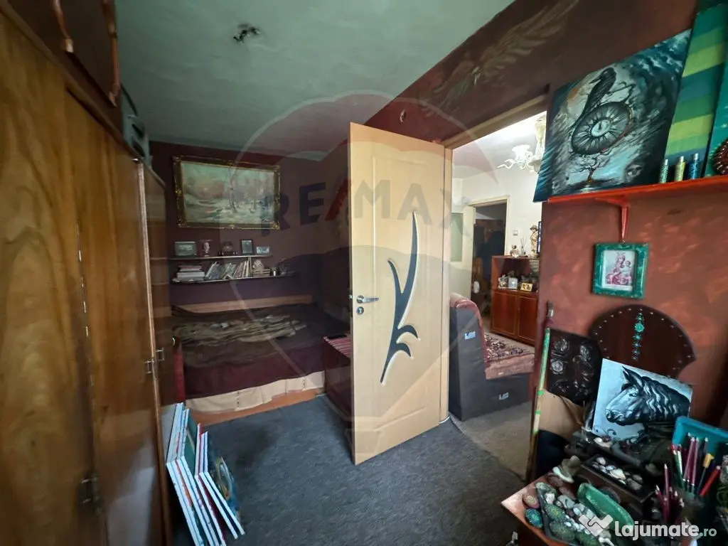 Apartament cu 2 camere de vânzare în zona Valea Rosie