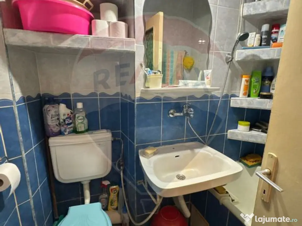 Apartament cu 2 camere de vânzare în zona Valea Rosie