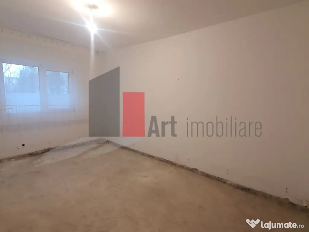 Ap 4 cam Giurgiu decomandat, parter