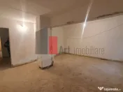 Ap 4 cam Giurgiu decomandat, parter 