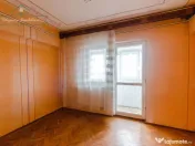 Apartament 4 camere cu centrala proprie, zona Aurel Vlaicu, 