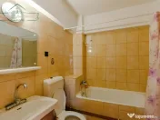 Apartament 4 camere cu centrala proprie, zona Aurel Vlaicu, 
