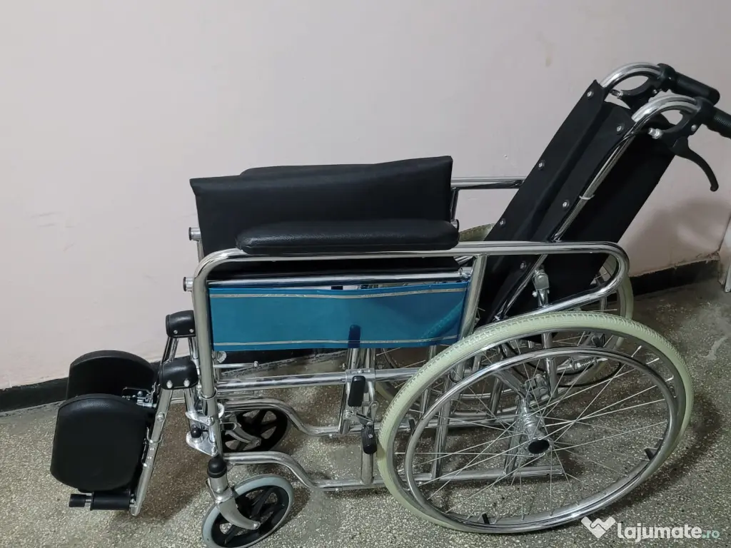 Scaun rulant pntru persoane cu dizabilitati, cu spatar rabatabil