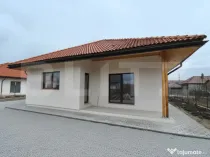 Casă individuală 4 camere, 114 mp utili, teren 750 mp, Juc