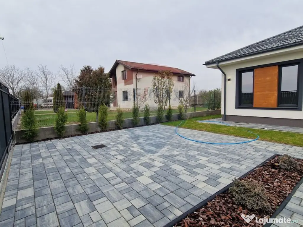 Casă / Vilă cu 3 camere de vânzare Ciocanesti