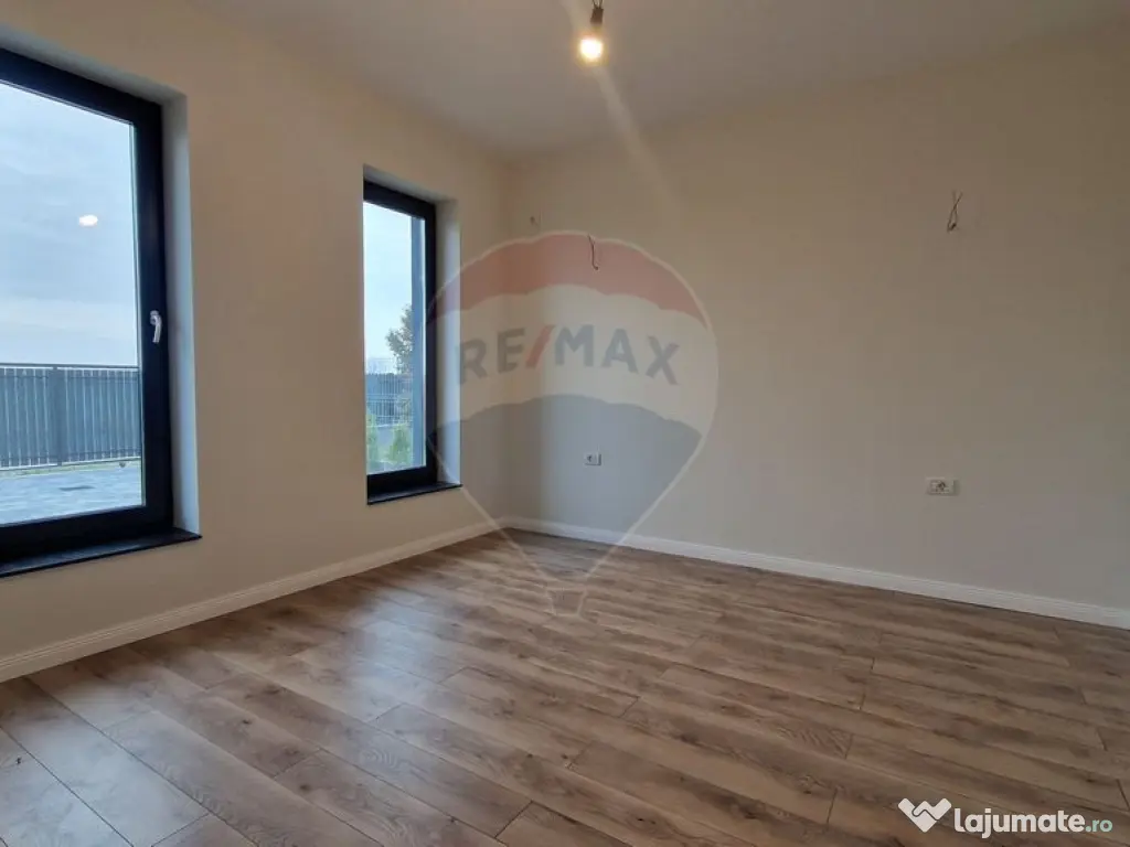 Casă / Vilă cu 3 camere de vânzare Ciocanesti