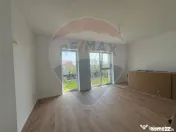 Casă / Vilă cu 4 camere de vânzare Sabareni 