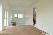 Casă / Vilă sustenabila in Dragomiresti/Sabareni 