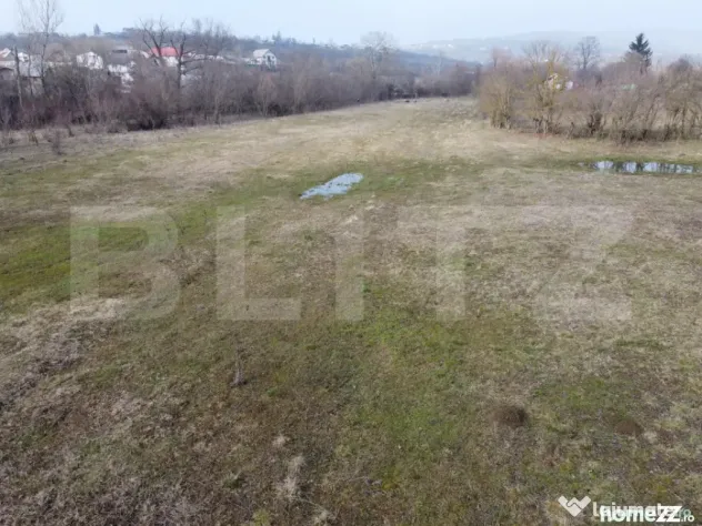 Teren de vanzare, 3470 mp, zona Ocnița
