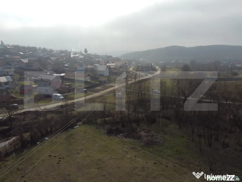 Teren de vanzare, 3470 mp, zona Ocnița