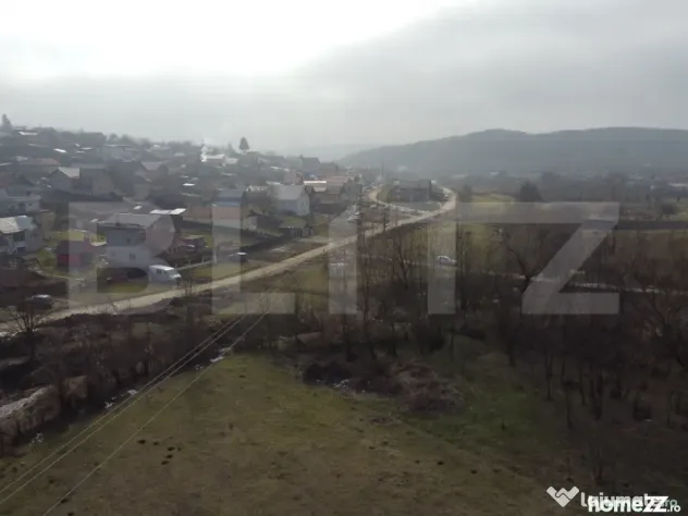 Teren de vanzare, 3470 mp, zona Ocnița