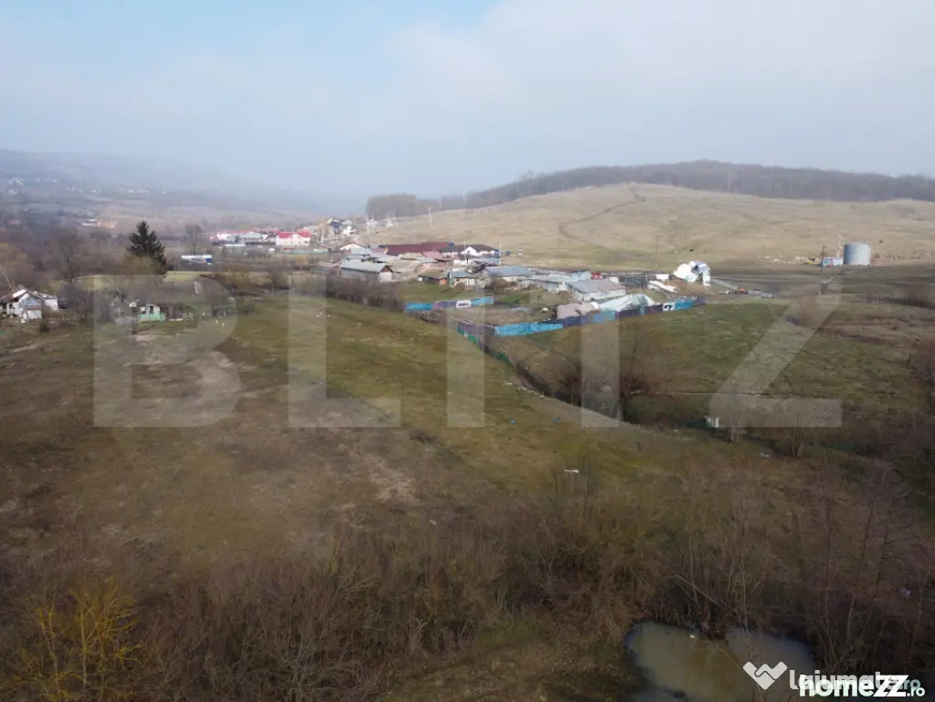 Teren de vanzare, 3470 mp, zona Ocnița