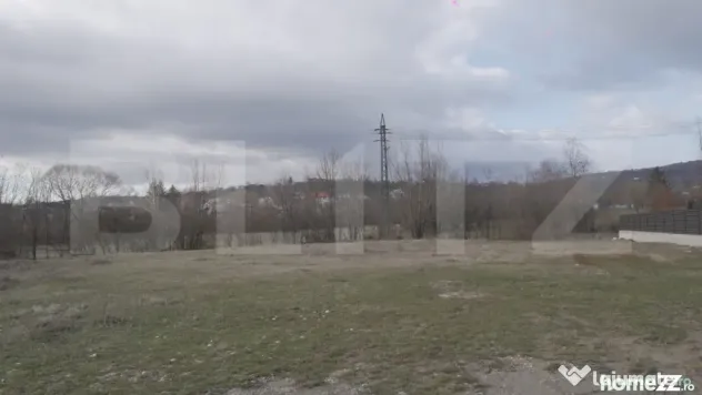 Teren de vanzare, 3470 mp, zona Ocnița