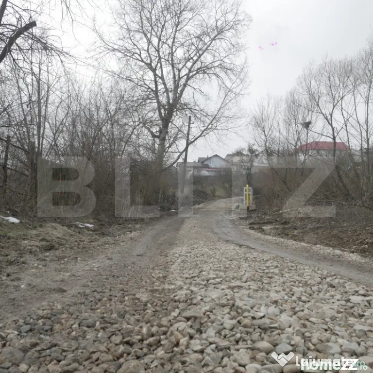 Teren de vanzare, 3470 mp, zona Ocnița