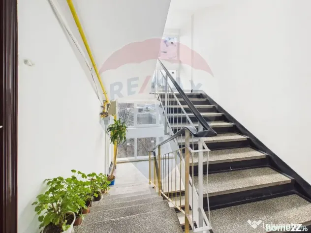 2 camere de vanzare Piata Sudului Mega Image I Metrou I M...