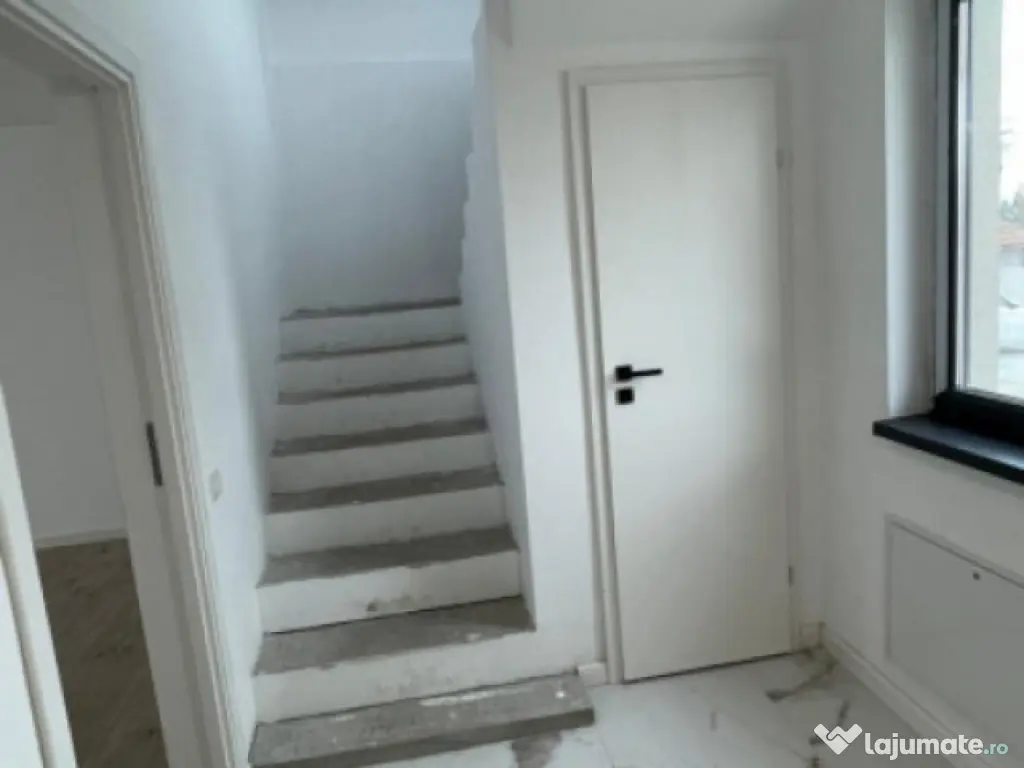 Casă modernă P+1, terasă generoasă, priveliște superbă