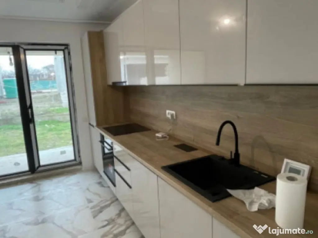 Casă modernă P+1, terasă generoasă, priveliște superbă